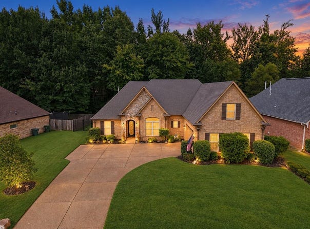 8268 BARTLETT GAP Dr, Bartlett, TN 38133-5804
