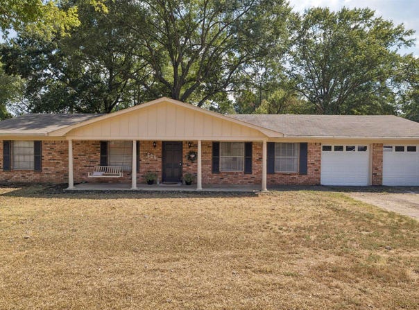 604 Gemi Dr, Longview, TX 75604