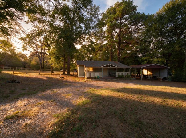 1618 Samples Rd, Kilgore, TX 75662