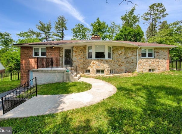 8530 LINWOOD Drive, ELLICOTT CITY, MD 21043