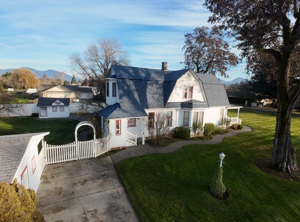 2308 Lower River Road, Grants Pass, OR 97526