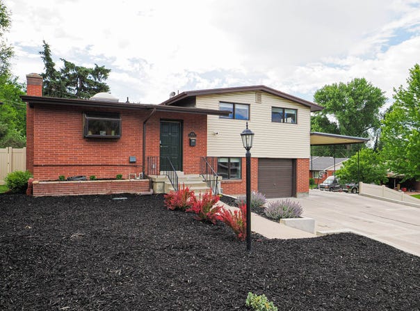 4601 S CREEKVIEW Cir, Murray, UT 84107