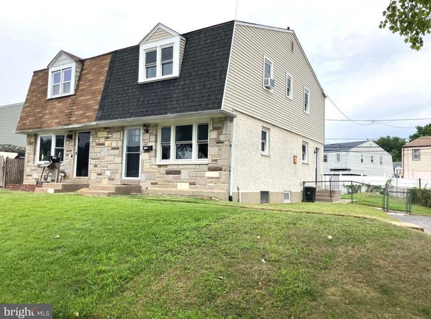 1313 LANGLEY ST, TRAINER, PA 19061