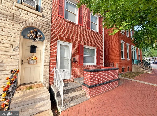431 PINE Street, READING, PA 19602