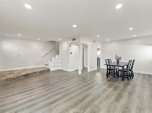 4435 Larwin, Cypress, CA 90630