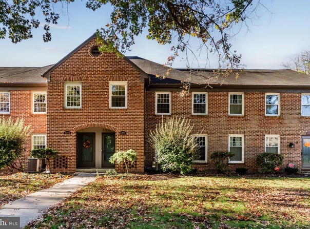 6377 STEPHENS CROSSING, MECHANICSBURG, PA 17050