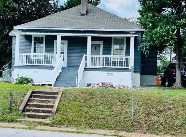 902 1ST Corner, LANETT, AL 36863