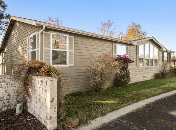 1001 SE 15th Street, Bend, OR 97702