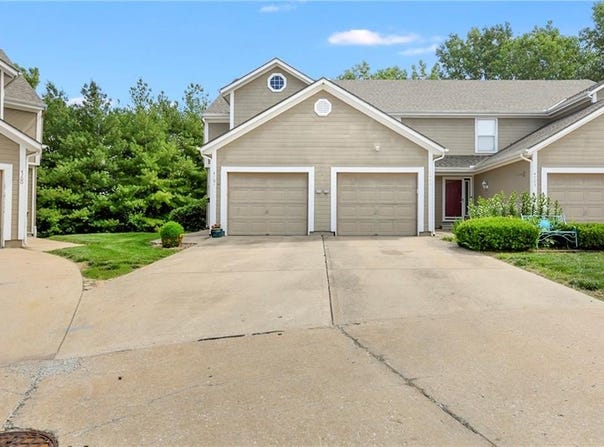 4701 Haden Court, Kansas City, MO 64136