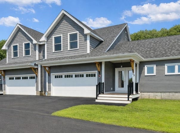 21 Kasnet Drive, Rye, NH 03870