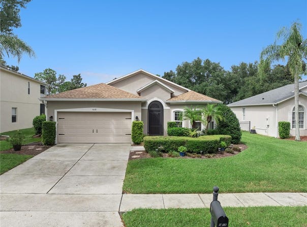 5018 TEMPIC Drive, MOUNT DORA, FL 32757