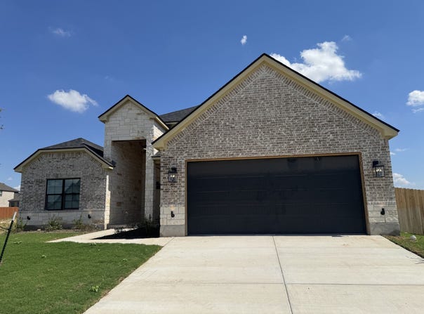 1336 Tahonta Drive, Hewitt, TX 76643