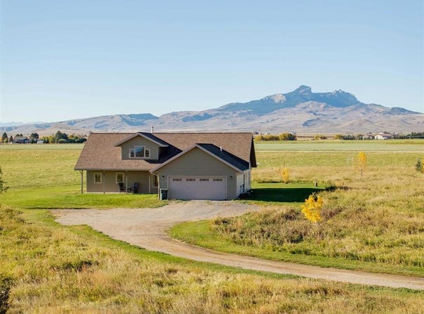2230 Lane 9, Powell, WY 82435