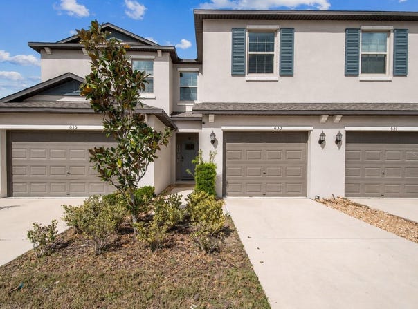 633 ROYAL EMPRESS Drive, RUSKIN, FL 33570