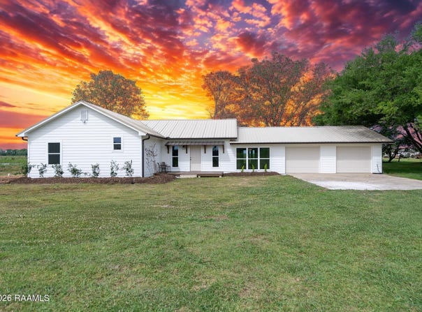 128 Neumeyer Lane, Basile, LA 70515