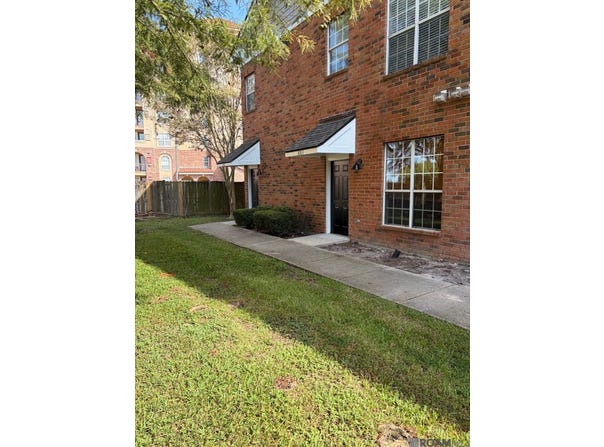 710 E Boyd Dr, Baton Rouge, LA 70808