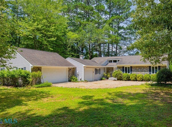 274 Robbins Lane, White Stone, VA 22578