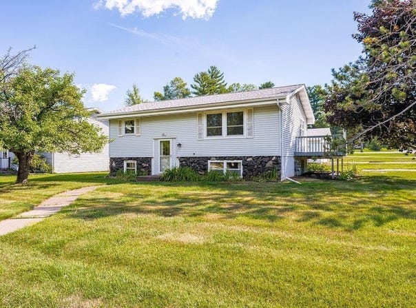 2802 Triggs Ave, Duluth, MN 55811