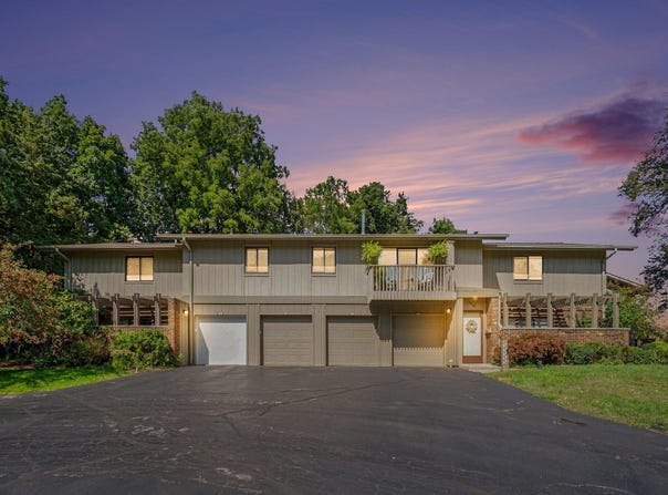 3872 Greenleaf Circle, Kalamazoo, MI 49008