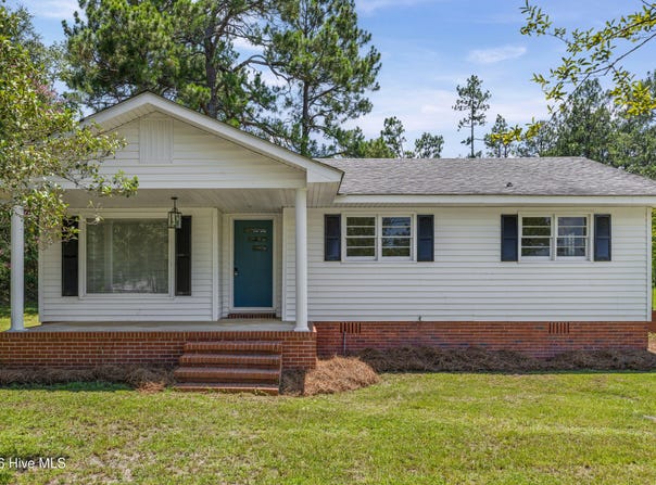 728 Prosperity Drive, Swainsboro, GA 30401