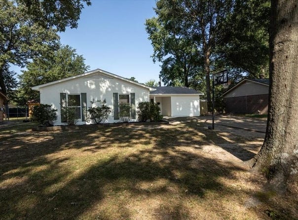 348 L P MANN DRIVE, Marion, AR 72364