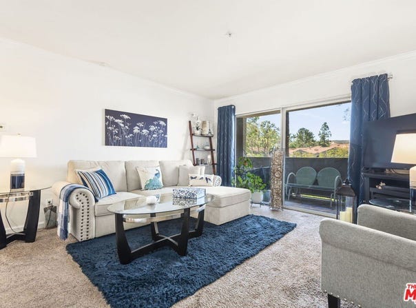 1035 La Terraza Cir, Corona, CA 92879