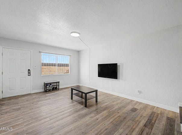 4244 S 46TH Place, Phoenix, AZ 85040