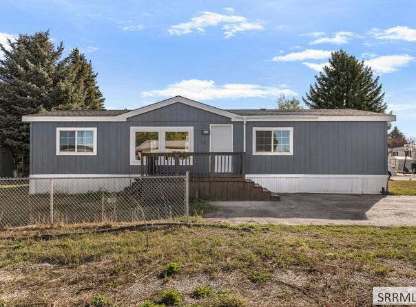 2133 E Pinetree Circle, Idaho Falls, ID 83401