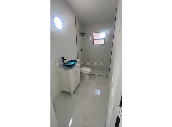 11601 Lincoln Blvd, Miami, FL 33176