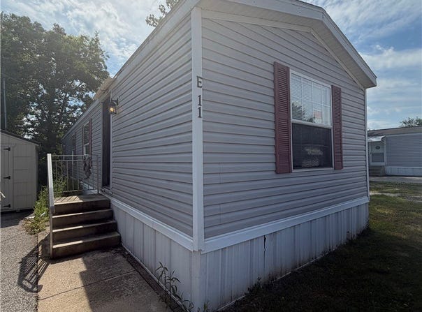 5411 N River Road W, Geneva, OH 44041