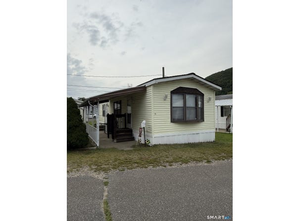 10 Third Street, Beacon Falls, CT 06403