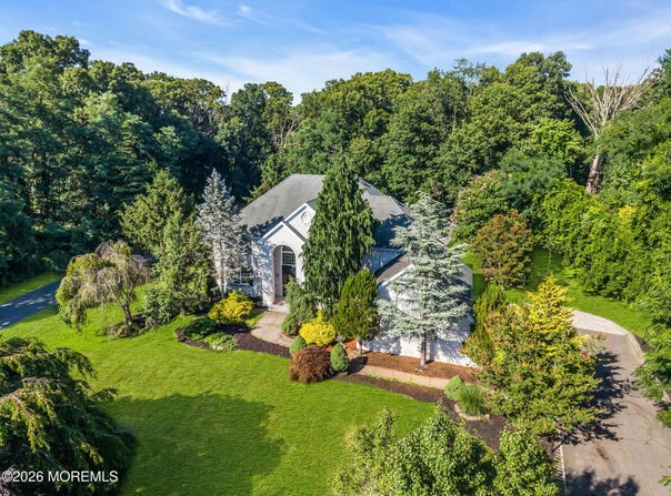 24 Carriage Way, Millstone, NJ 08510