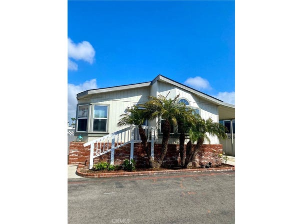 20701 Beach Boulevard, Huntington Beach, CA 92648