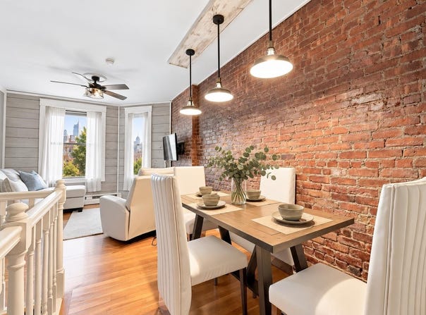 963 BLVD E, Weehawken, NJ 07086