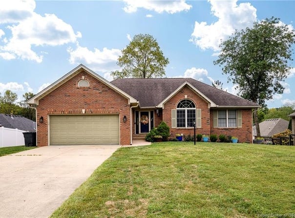 4155 Andrew Drive, Floyds Knobs, IN 47119