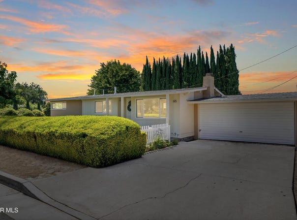 615 Brentwood Drive, Tehachapi, CA 93561