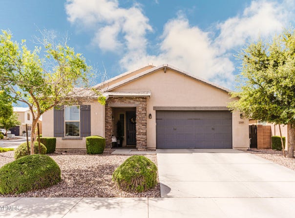 2049 E Stacey Road, Gilbert, AZ 85298