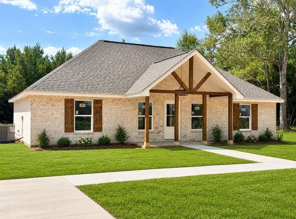 1053 Bouie Rd., Carriere, MS 39426