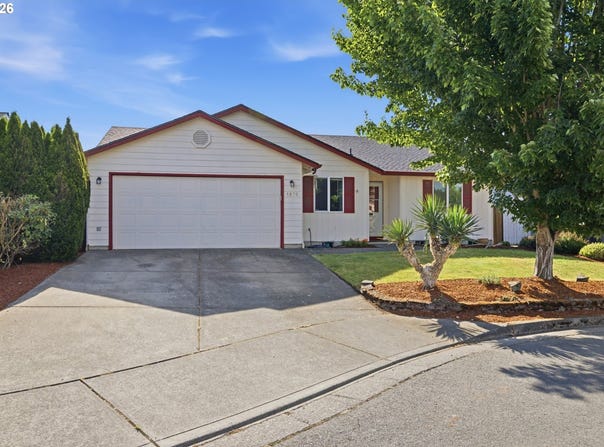 1676 WARBLER Ct, Salem, OR 97317
