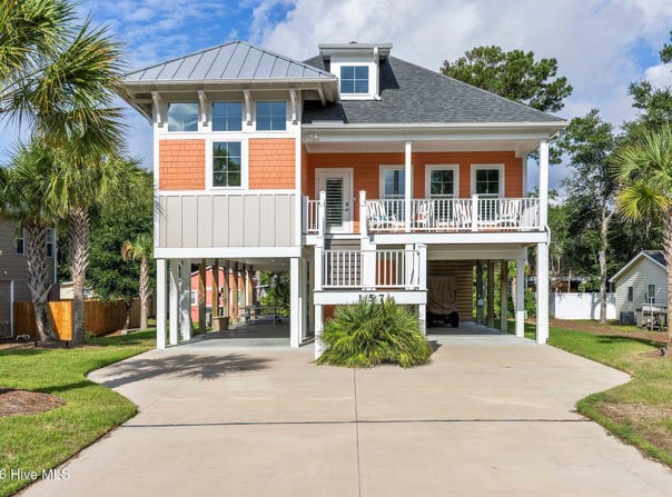157 NE 4th Street, Oak Island, NC 28465