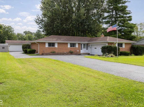 3575 N County Road 950 E, Brownsburg, IN 46112