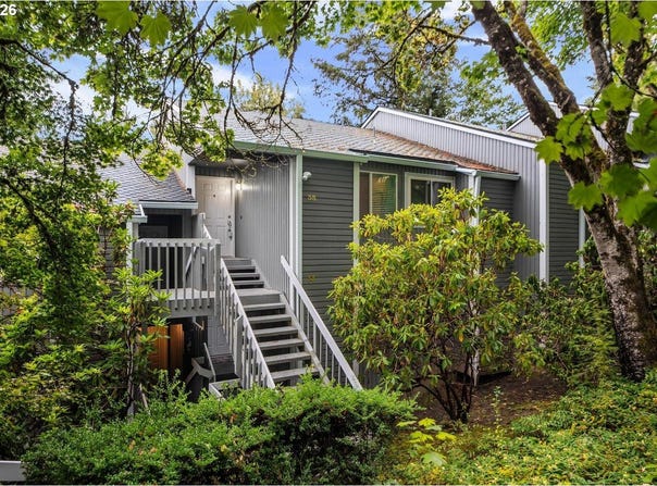 44 EAGLE CREST Dr, LakeOswego, OR 97035