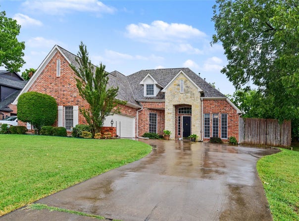 4 Griffith Court, Terrell, TX 75160