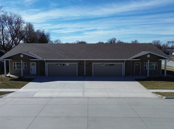 843 9th Street, Columbus, NE 68601