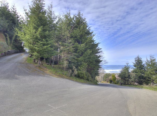Seaview Ln, GoldBeach, OR 97444