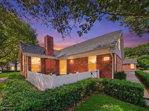 2220 Countryside Drive, Bedford, TX 76021