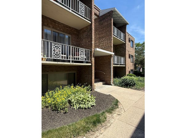 3616 Westwood Northern Boulevard, Cheviot, OH 45211