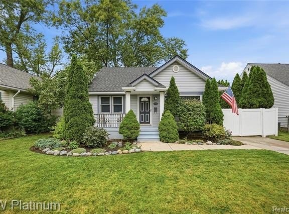 116 S Custer Avenue, Clawson, MI 48017
