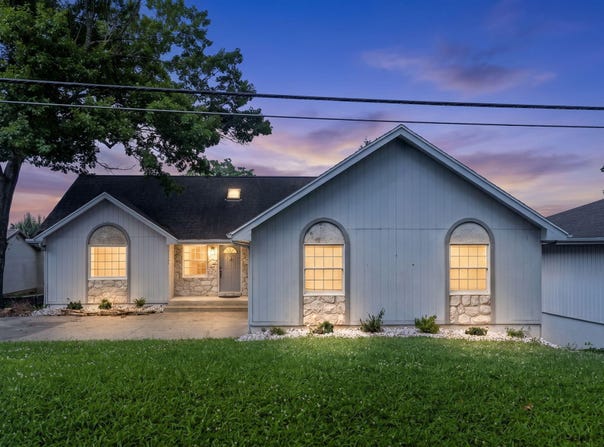 21222 County Road 295, Hermitage, MO 65668