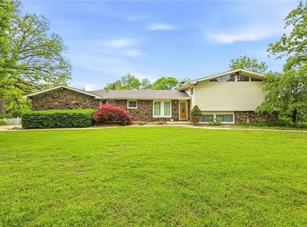 5740 E CATALPA Street, Springfield, MO 65809